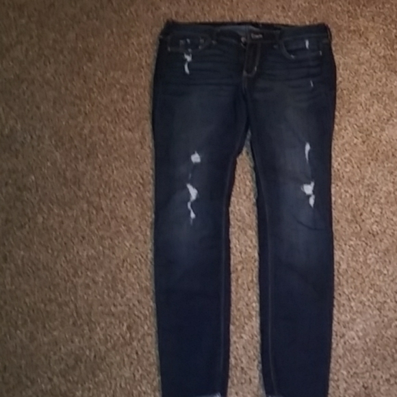 Hollister distressed skinny jeans s 7 - Picture 3 of 4